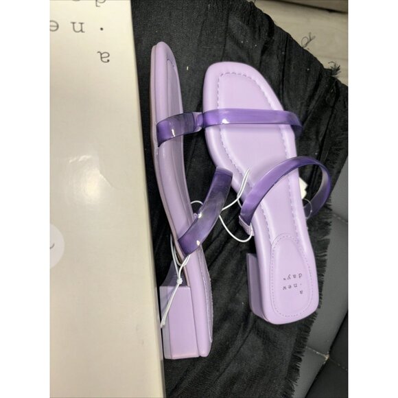 Women's Sz 6 Slip On Sandals Purple Slides Lavender A New Day Block 1” Heel NWT - Picture 2 of 7